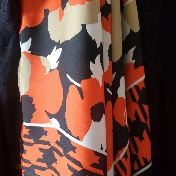 Michael Kors - Picture 3 of 4